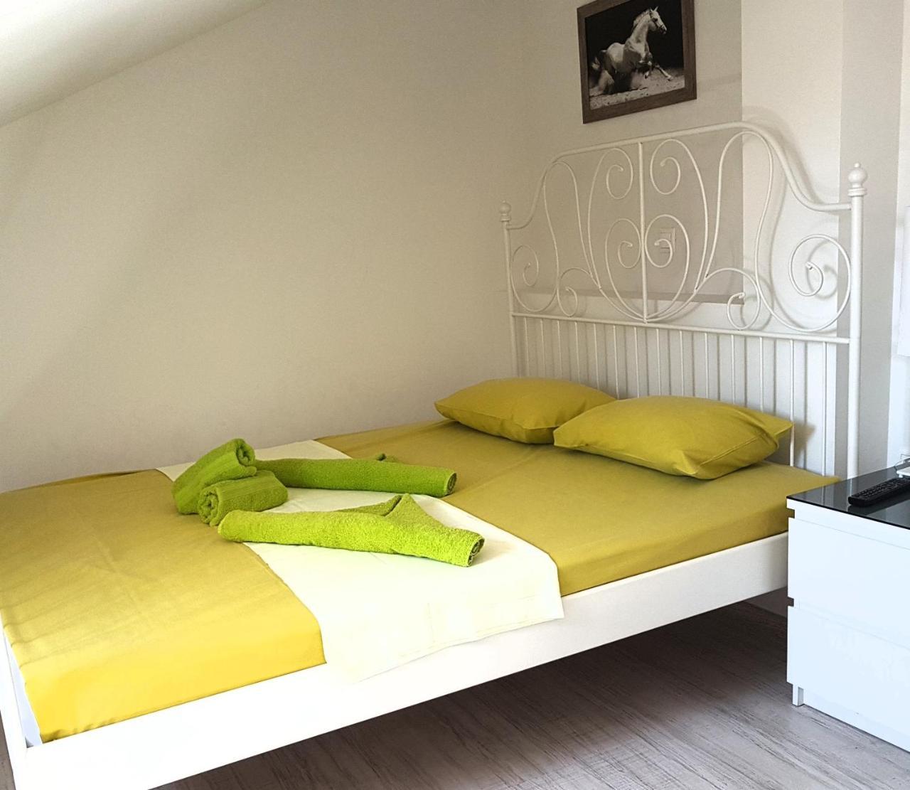Anthia House Apartment Sarti Luaran gambar